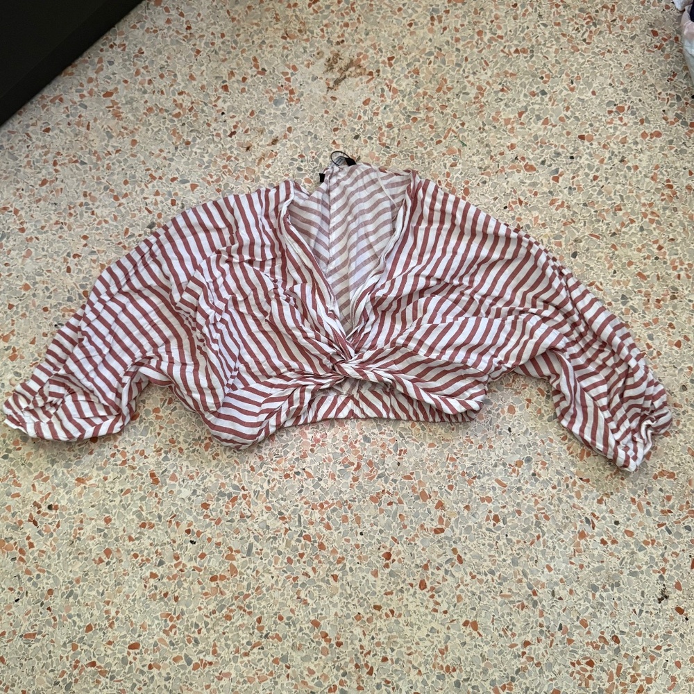 Red-brown and white striped Zara long-sleeved crop top